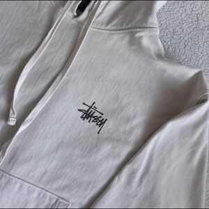 Stüssy White Hoodie